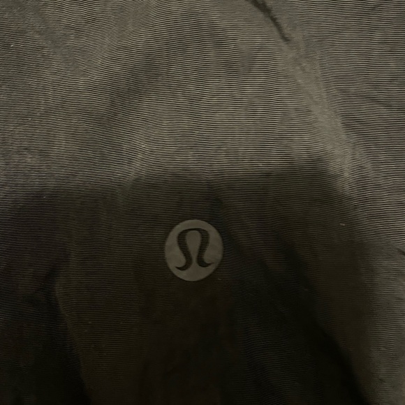 Lululemon reversable jacket - Picture 3 of 3